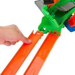 Hot Wheels Monster Trucks Pista de Brinquedo Tubarões vs. Dinossauros: Destruição do Dragão