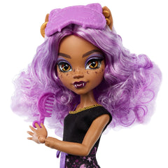 Monster High Muñeca Reveal Pijamas Monstruosas Clawdeen