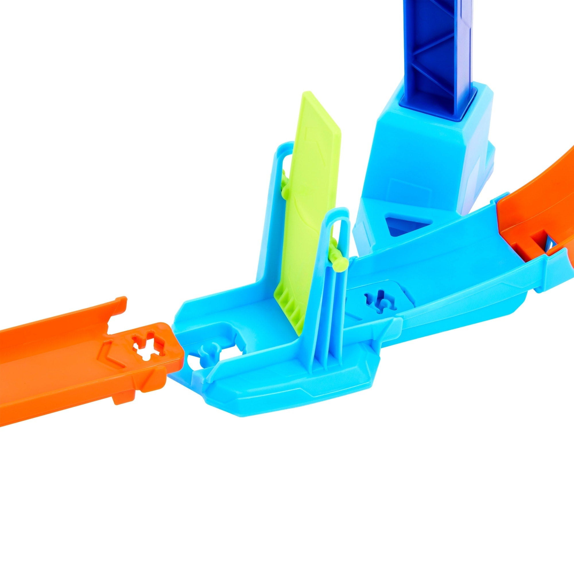 Hot Wheels Stunt Tracks Corkscrew Jump Champion Track Set & 1:64 Scale Toy Car, Speed Snap Track