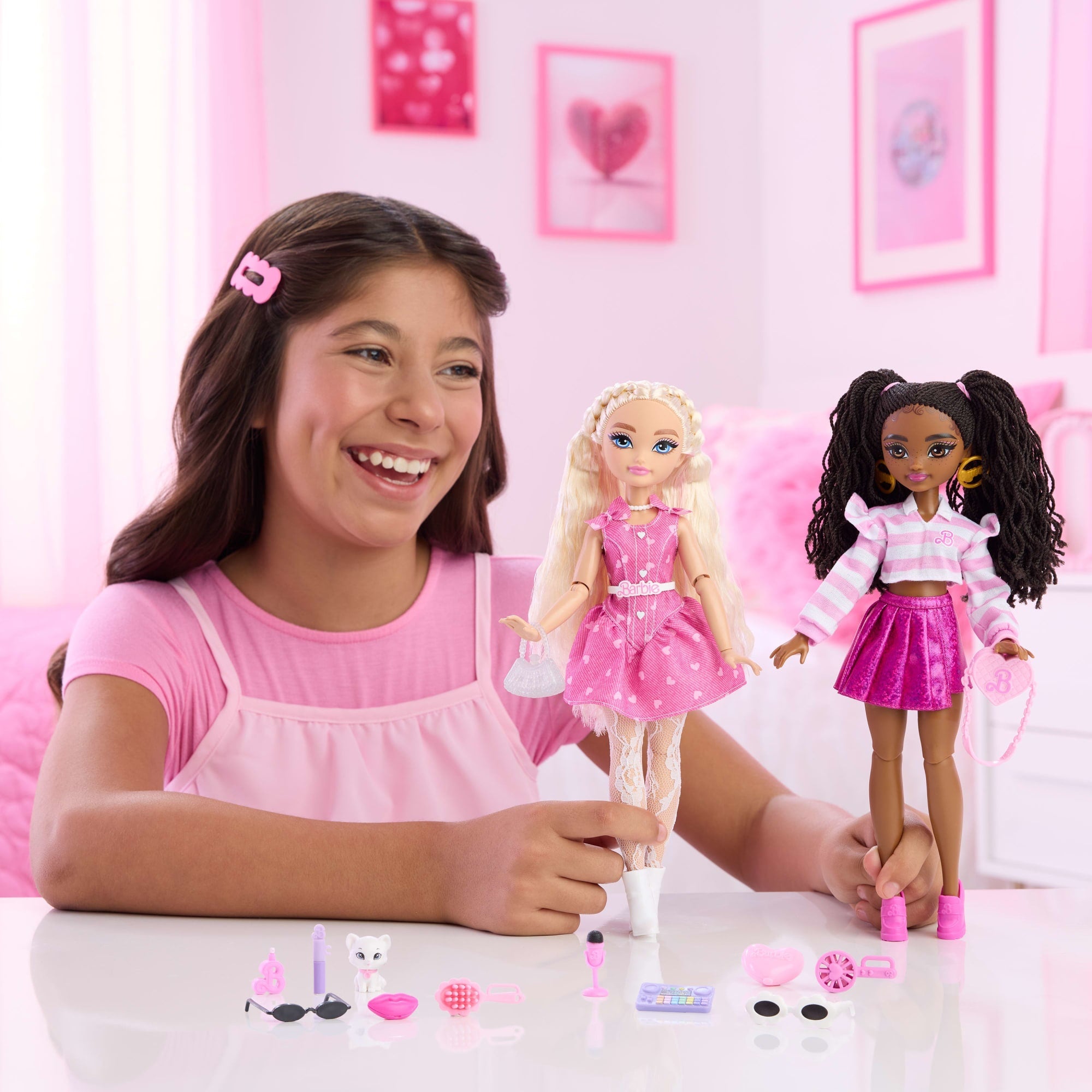 Barbie Dream Besties Barbie “Brooklyn” Doll & Accessories, Posable Fashion Doll & Themed Pieces