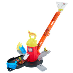Hot Wheels City Super Fire Station Rescue Playset & 1:64 Scale Toy Car, Track Extends 16”