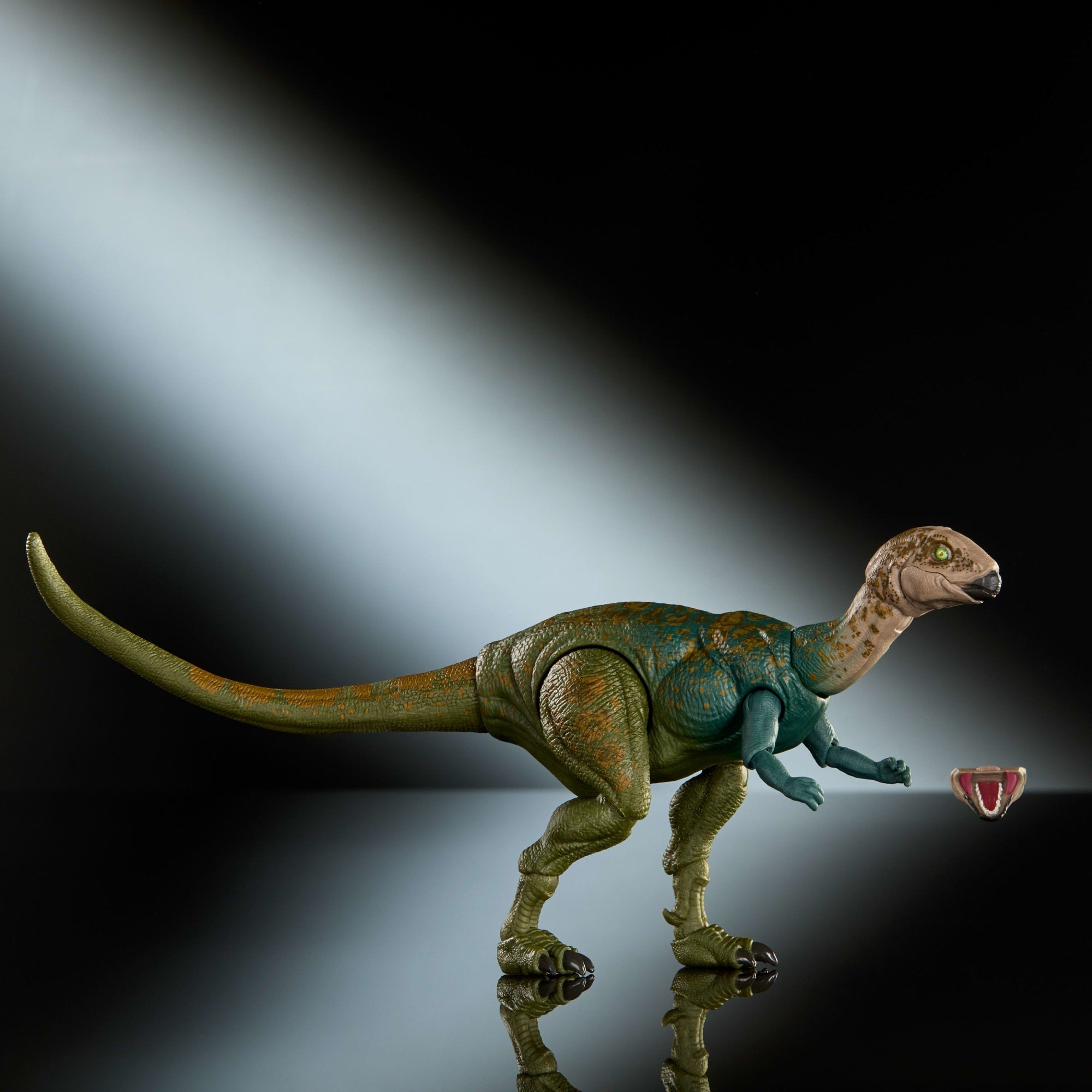 Jurassic World Hammond Collection Dryosaurus Dinosaur Figure, Deluxe Design And 17 Articulations