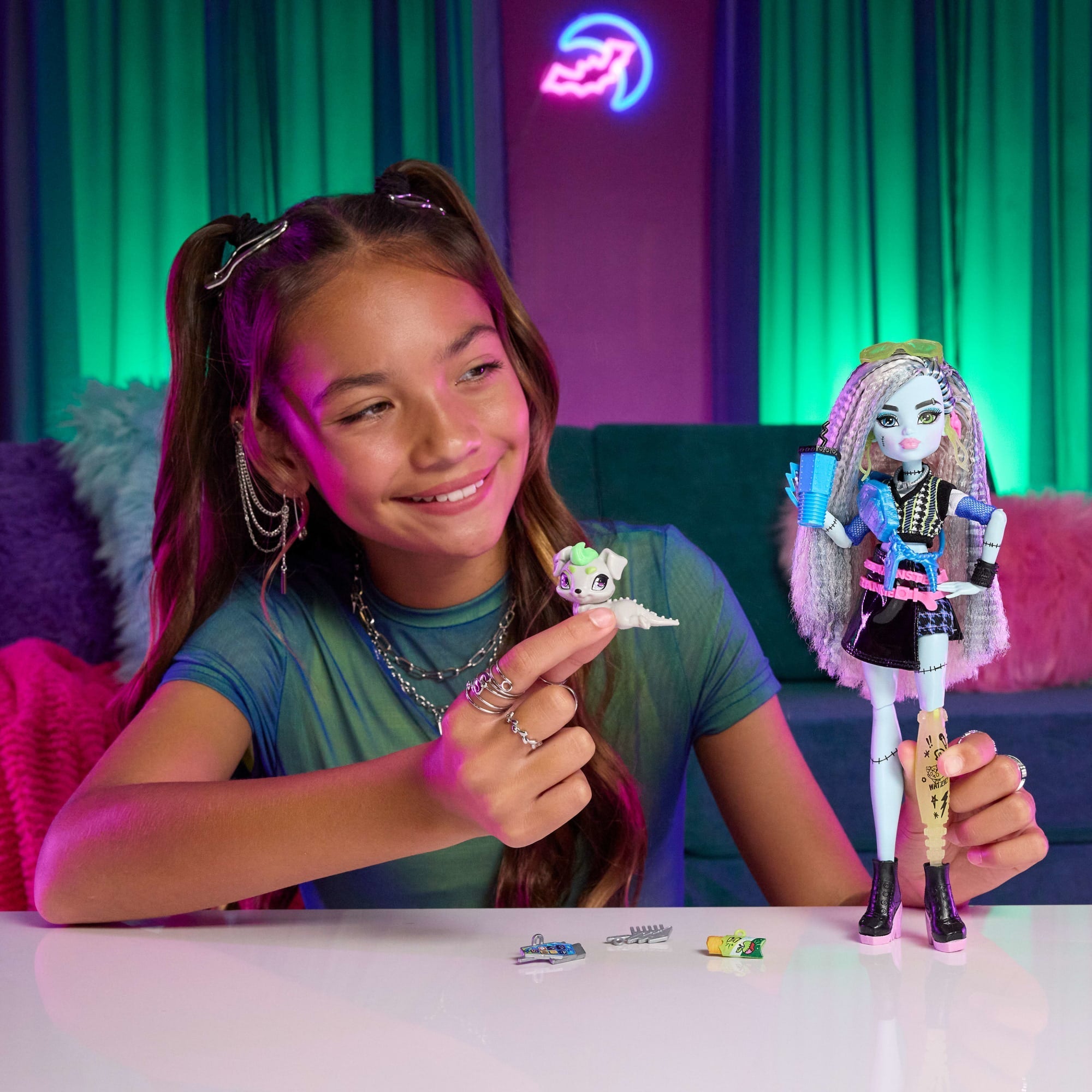 Monster High Muñeca Look Monstruoso Frankie
