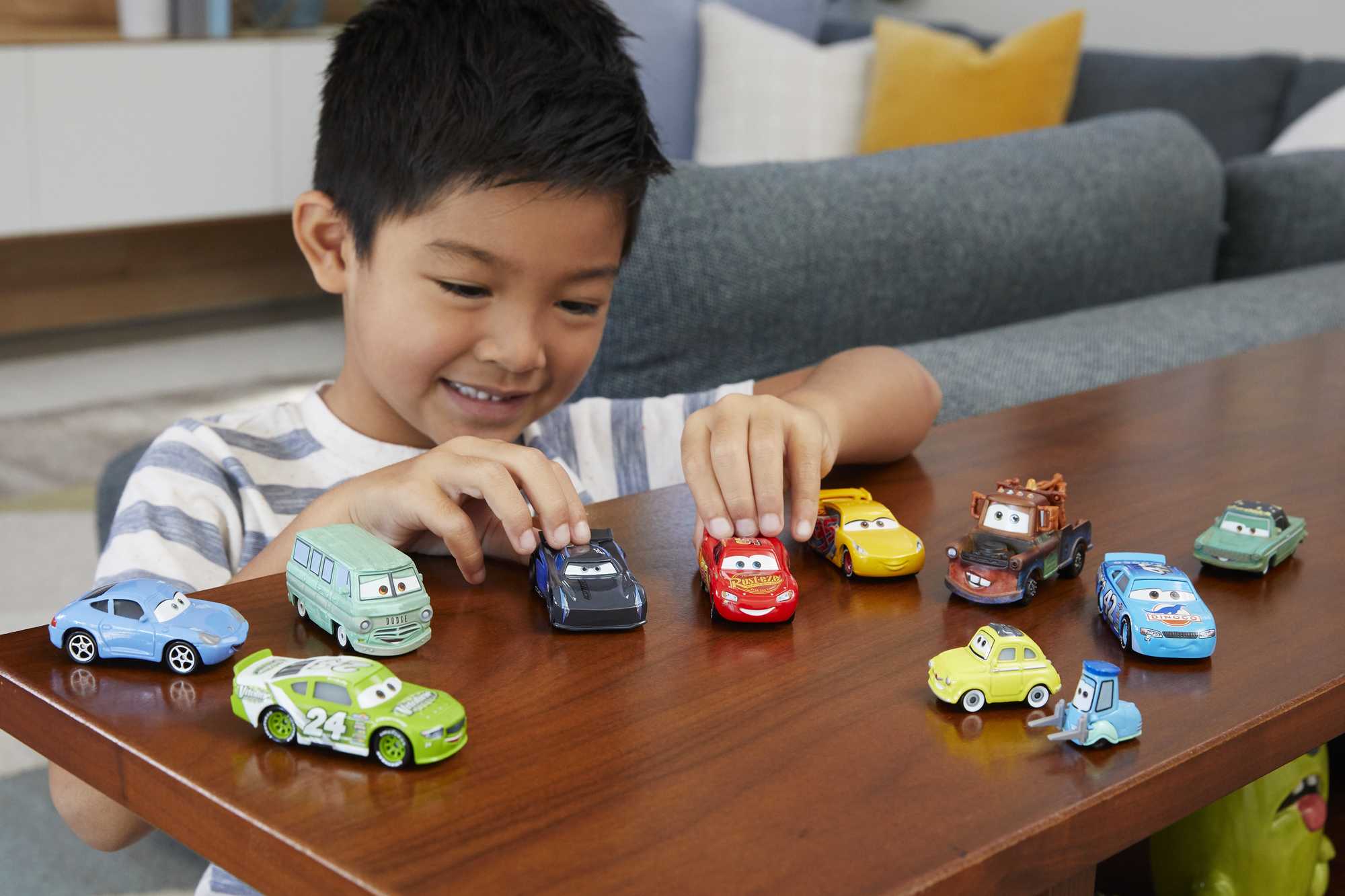 Disney And Pixar Cars Die-Cast Vehicle 10-Pack