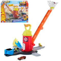 Hot Wheels City Super Fire Station Rescue Playset & 1:64 Scale Toy Car, Track Extends 16”