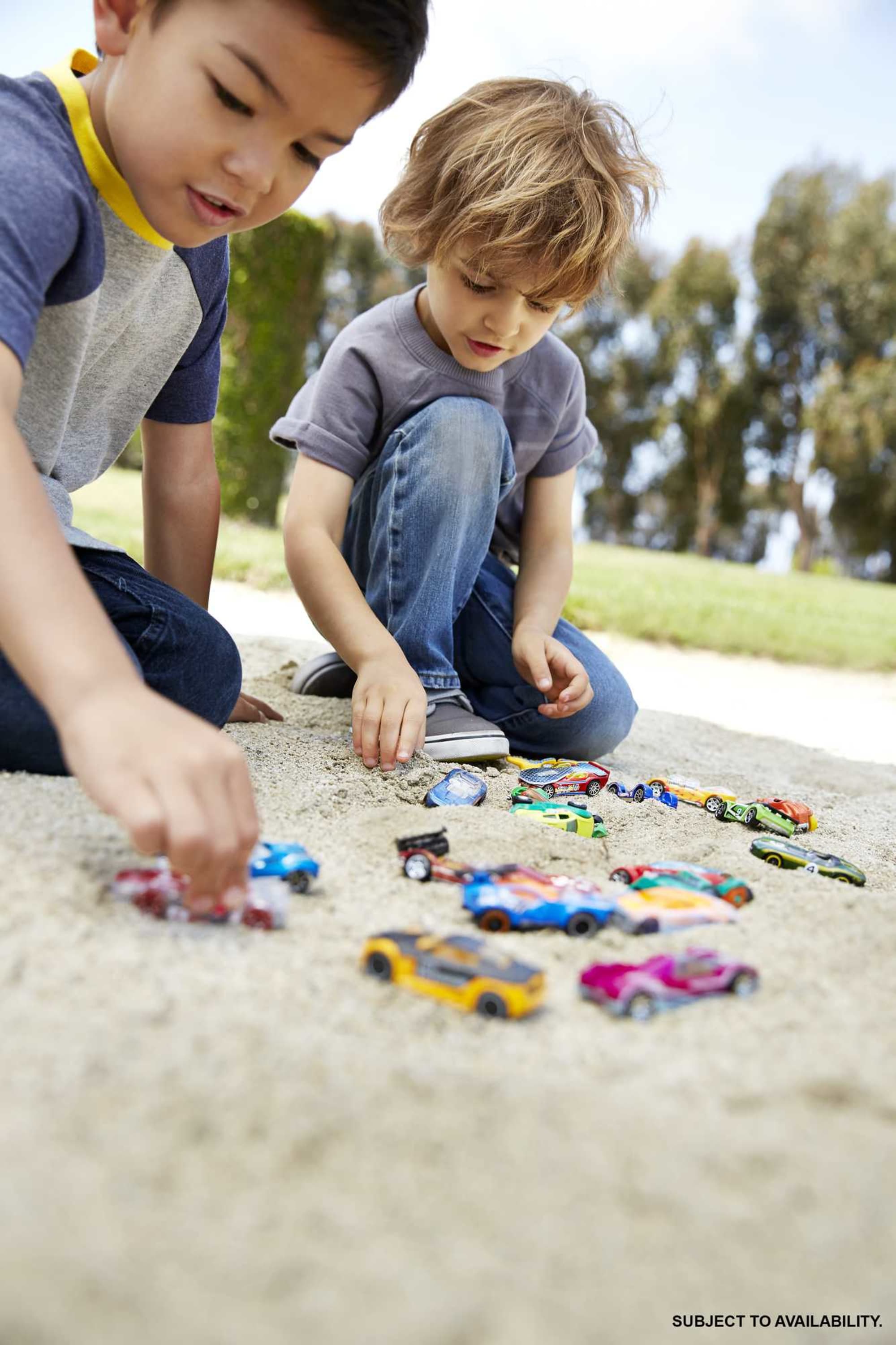 Hot Wheels Diecast Vehículo de Juguete Paquete Sorpresa de 20 Autos