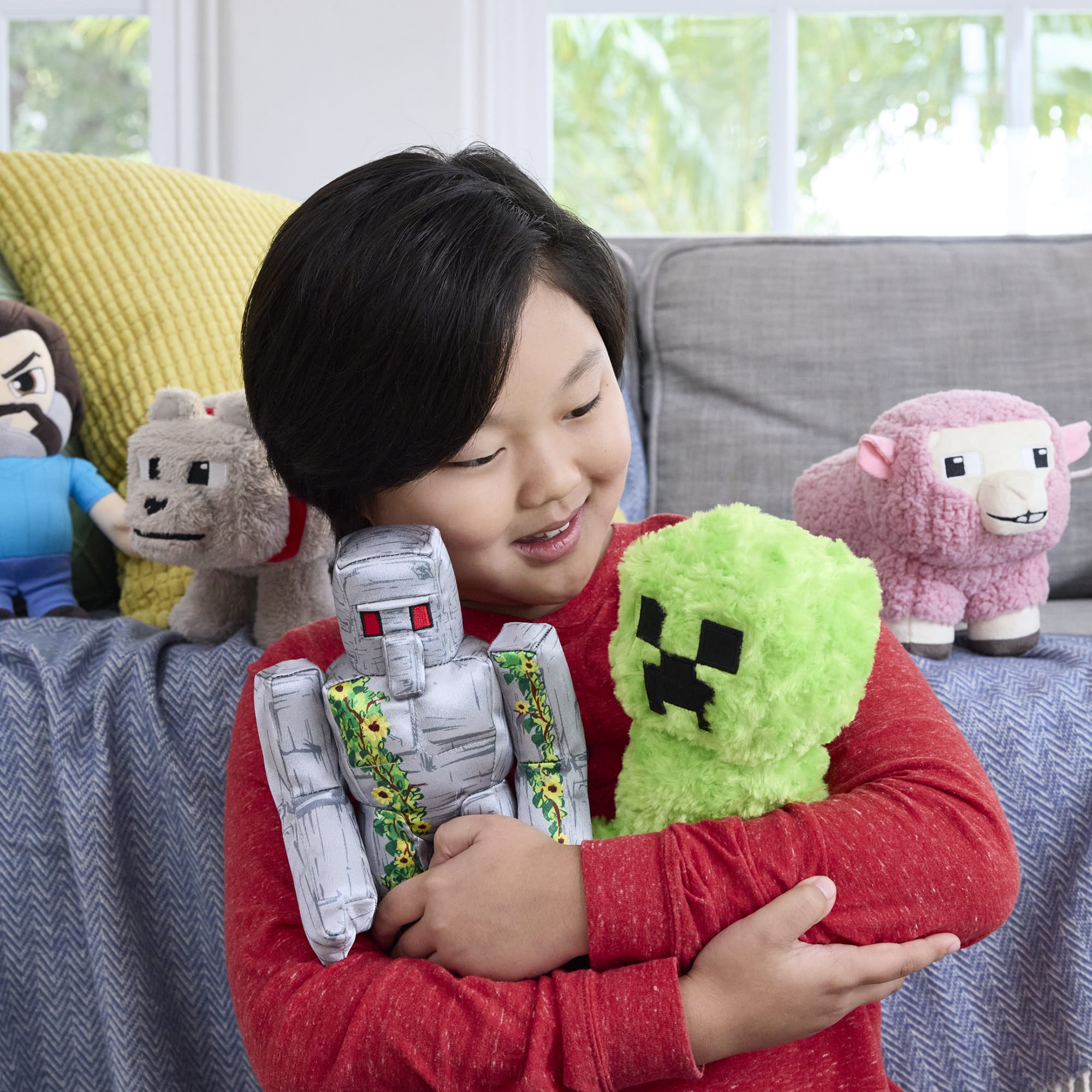 Minecraft Iron Golem Plush Toy, 8-inch Collectible Soft Doll inspired By A Minecraft Movie