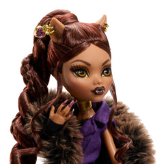 Monster High Clawdeen Wolf House Of Wolf Doll in High Fashion Coat With Premium Accessories