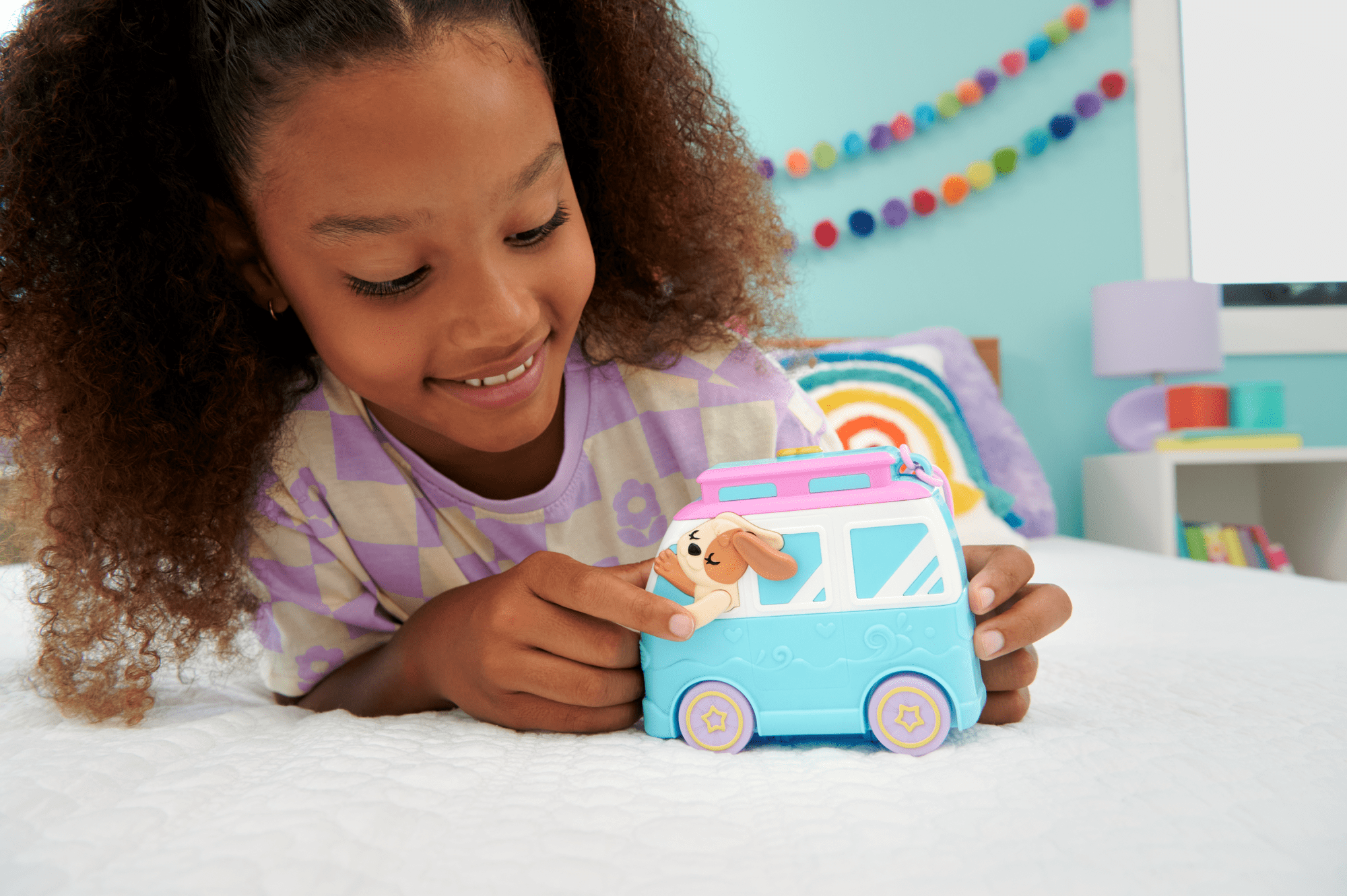 Polly Pocket Dolls And Playset, Travel Toys, Seaside Puppy Ride Compact