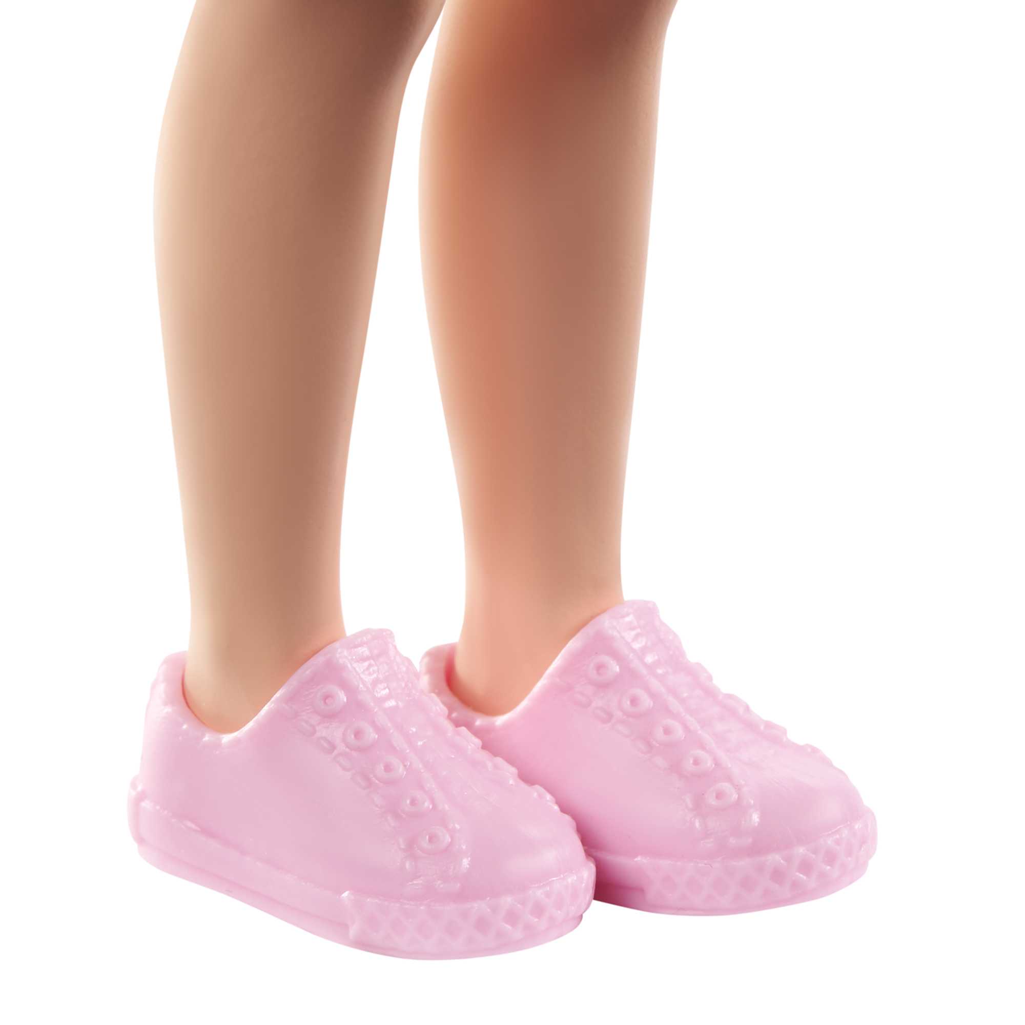 Barbie Chelsea Can Be Playset With Brunette Chelsea Doctor Doll