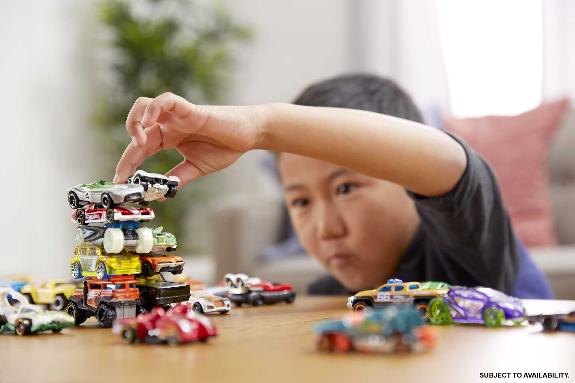 Hot Wheels Diecast Vehículo de Juguete Paquete Sorpresa de 20 Autos