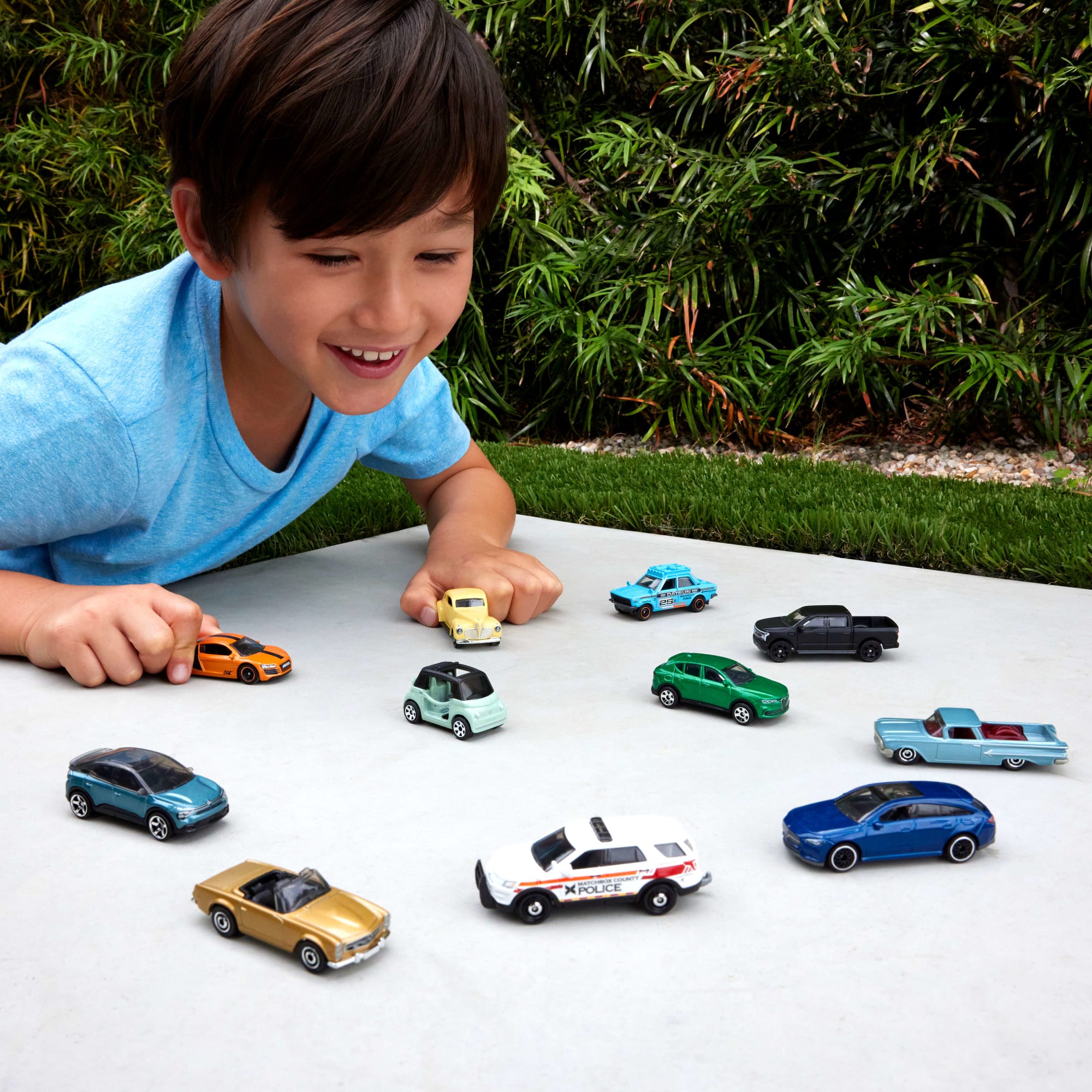 Matchbox Basics Vehículo de Juguete Auto Básico
