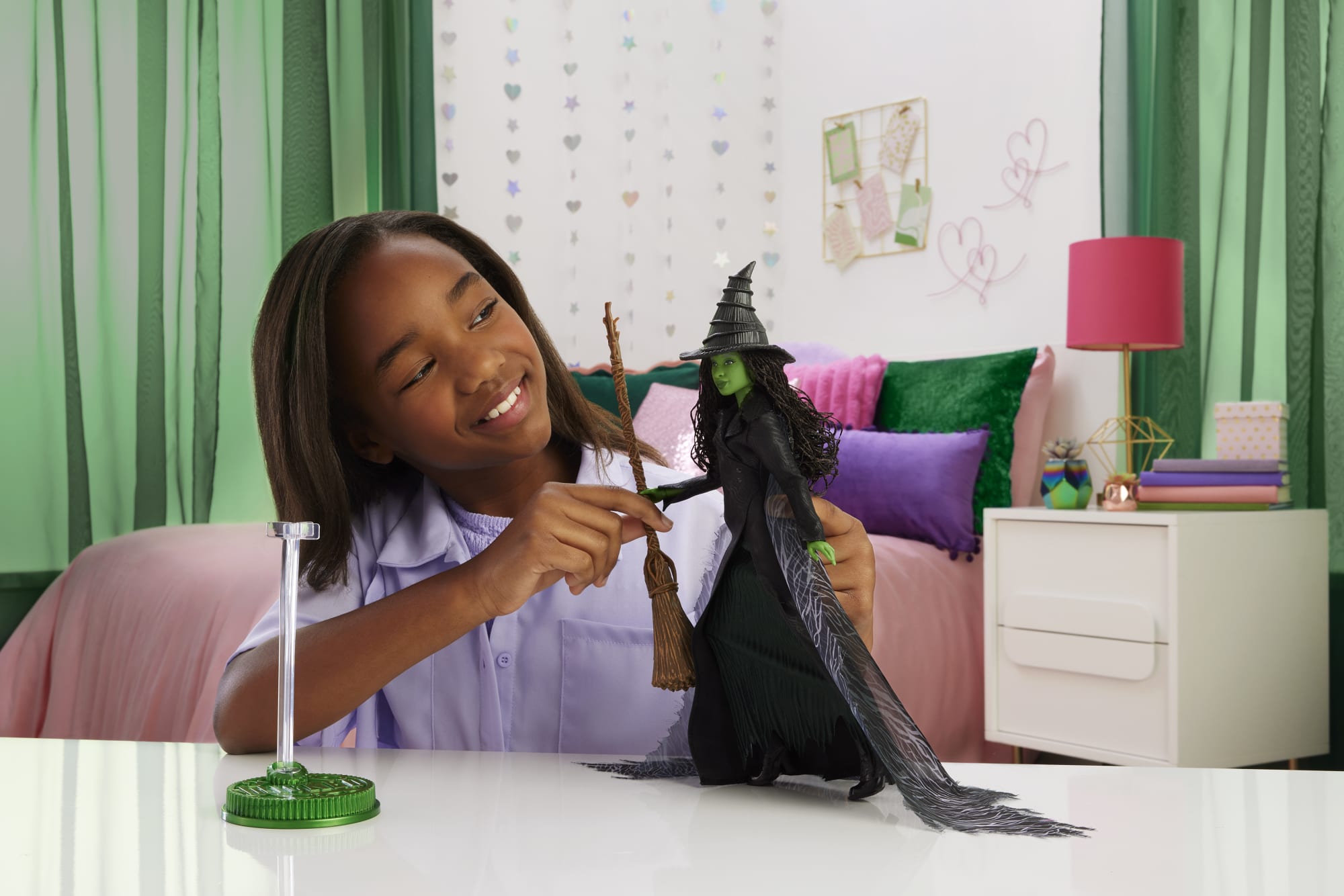 Universal Pictures’ Wicked: For Good Deluxe Elphaba Doll With Movie-inspired Outfit & 4 Accessories