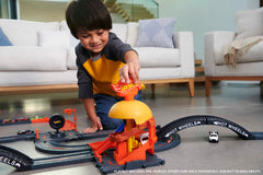 Hot Wheels City Burger Drive-Thru Playset, With 1 Toy Car