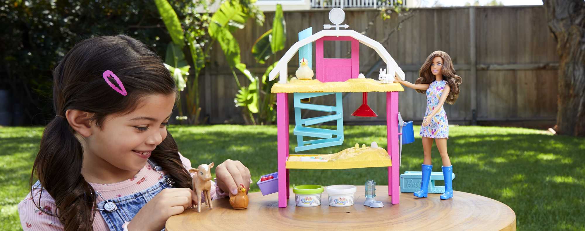 Barbie Hatch & GaTher Egg Farm
